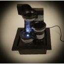 Zimmerbrunnen mit Beleuchtung, weiß leuchtende LED, Wasserpumpe und Netz-Kabel dekoratives Indoor Wasserspiel, (H) ca. 26 cm, 3 Schalen